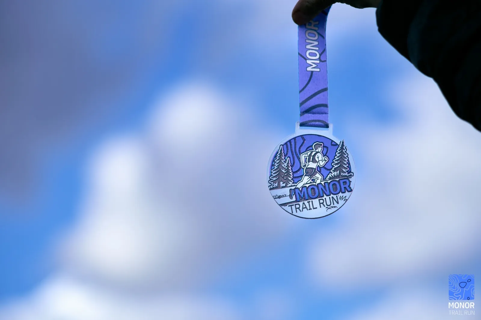 Ultimii metri înainte de finish la Monor Trail Run 2025