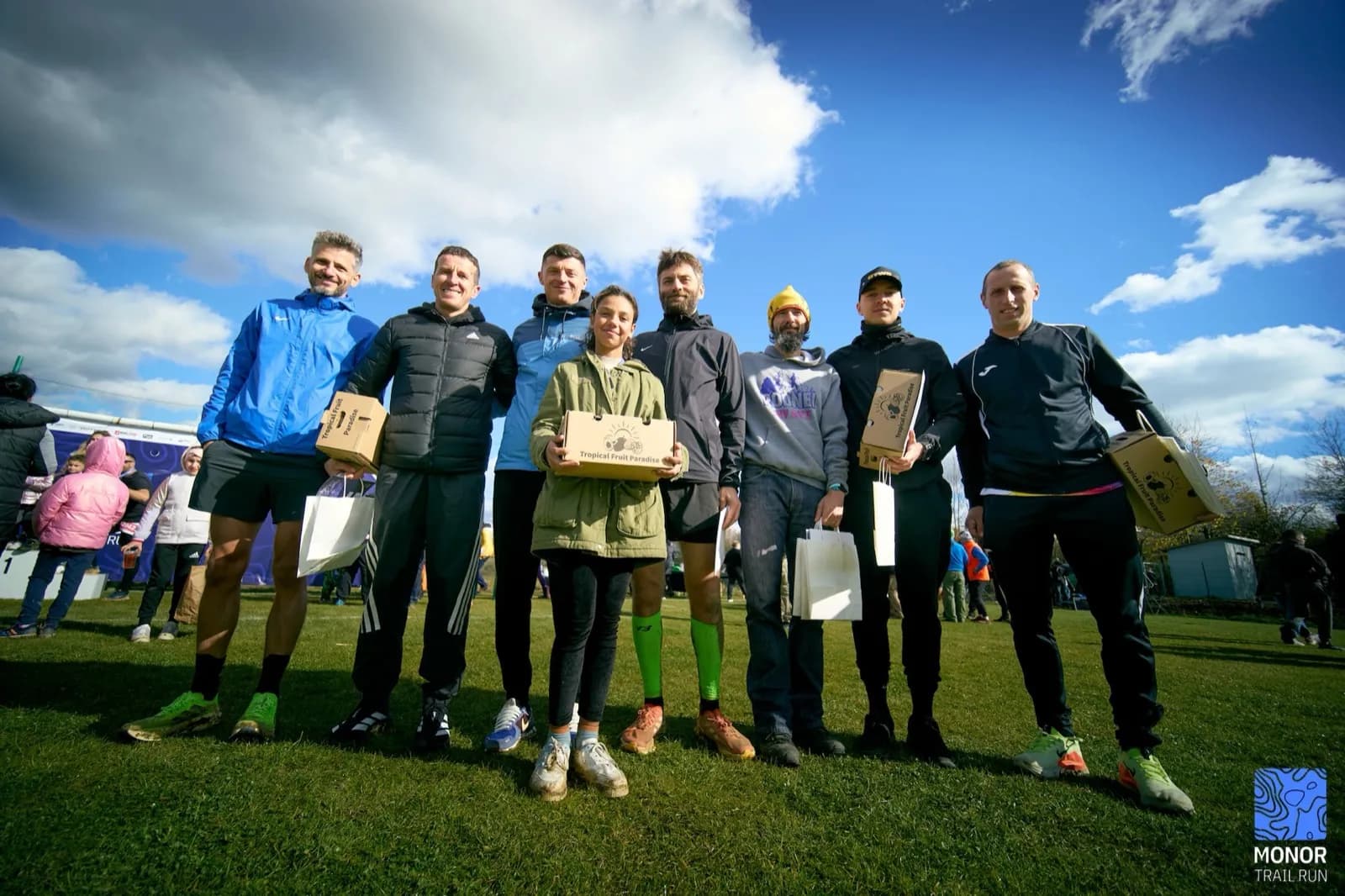 Alergători pe potecile din Monor la ediția 2025 a Monor Trail Run